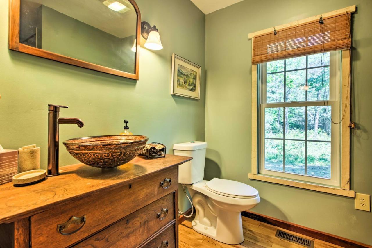 Clearwater Cabin On 10 Acres With Trout Stream! Monterey Extérieur photo